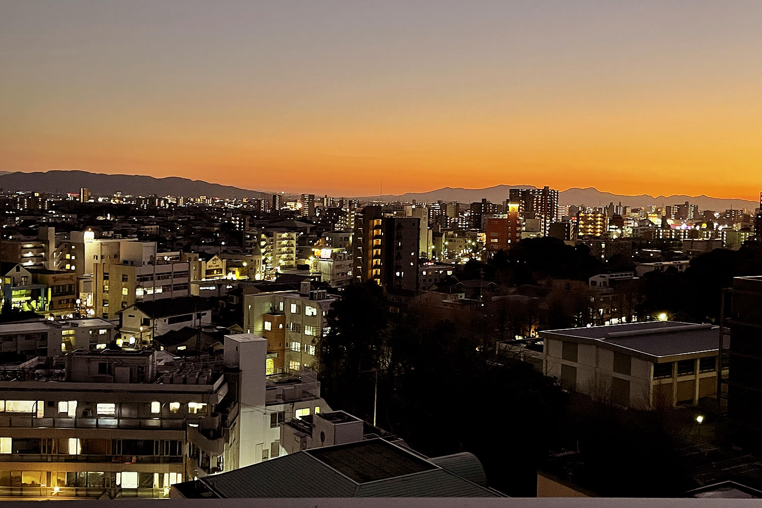 熊本市中央区マンション・プレミスト大江本町のベランダから見た夜景